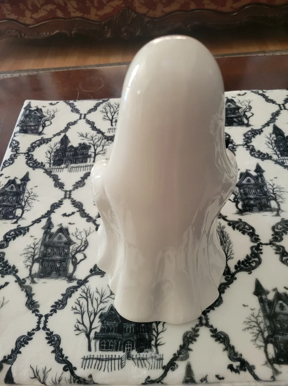 NWT Ceramic Ghost figure walking dog